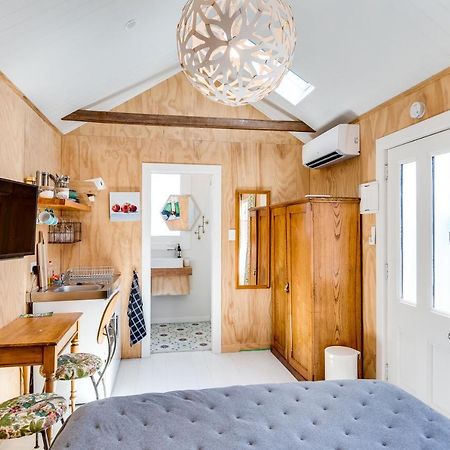 נאפייר Ahuriri Studio Cottage מראה חיצוני תמונה